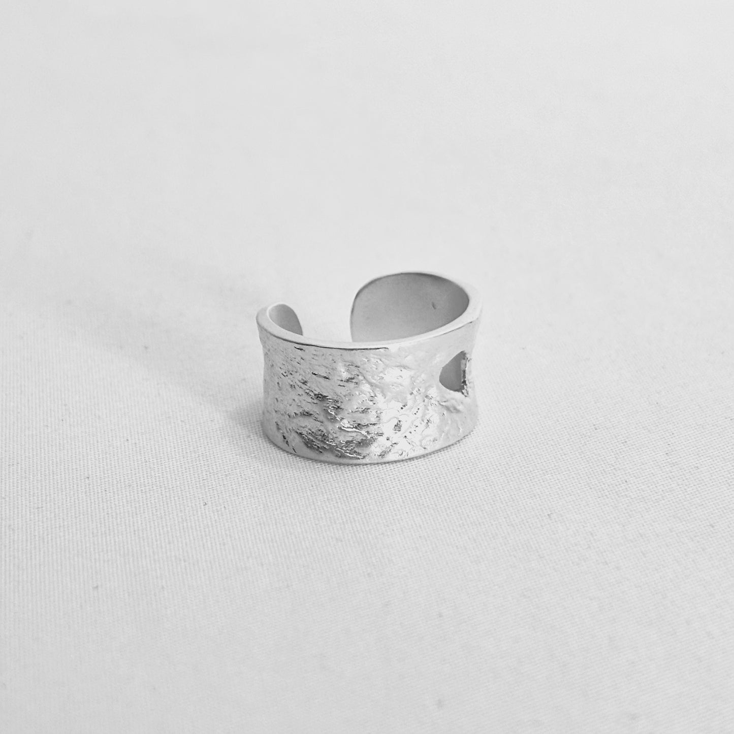 Crater - Band Ring